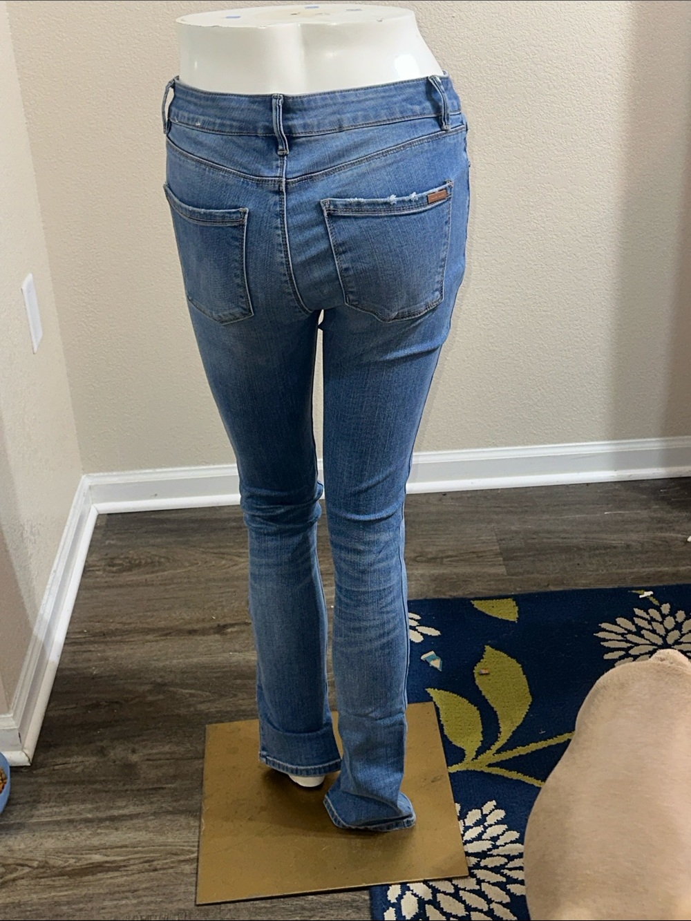 The Slim size 8R  White House Black Market Women's Skinny Jeans - Picture 3 of 8